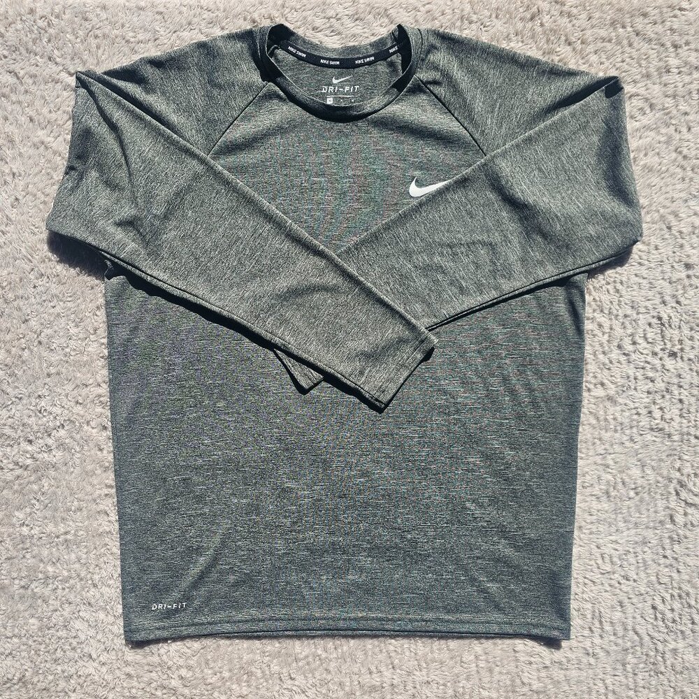 Nike Men's Long-Sleeve Hydroguard Swim Shirt Medium